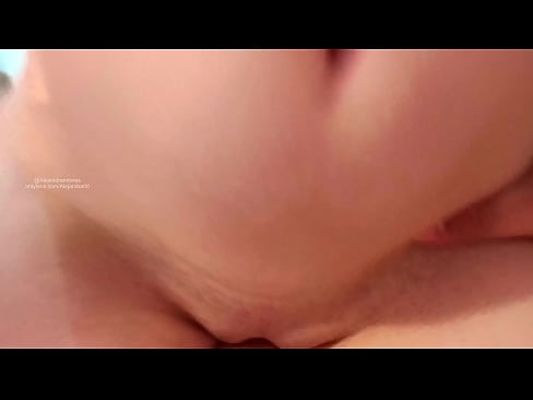 ❤️ Opamning xonasida uxlab yotib, men shunday uyg'ondim ❌ Anal videoda bizda