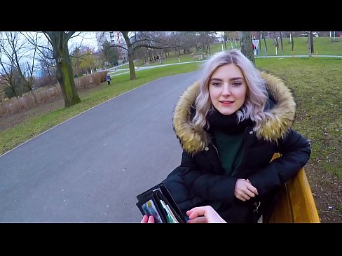 ❤️ Pul uchun notanish odamning issiq sutini yutadi - parkda Eva Elfi tomonidan blowjob ❌ Anal videoda bizda